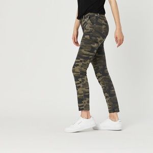 MAVI Juliette mid rise cargo pants CAMO. BRAND NEW